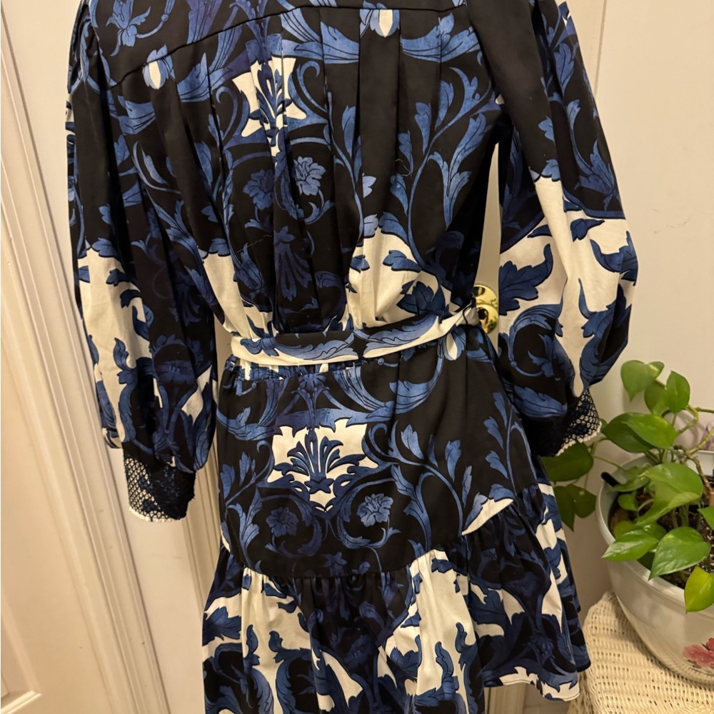 Alice + Olivia Navy and White Floral Mini Dress - Picture 8 of 16